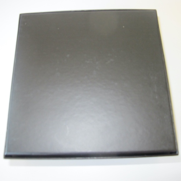 Gucci Authentic Signature Black & White Belt Box 7.4" x 7.4" GUC - Picture 5 of 8